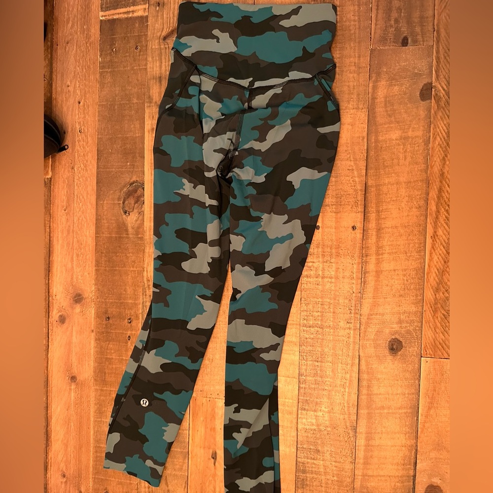 Size: 0 Color: Camo green